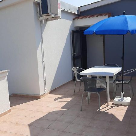Apartments Dado Новаля Екстериор снимка