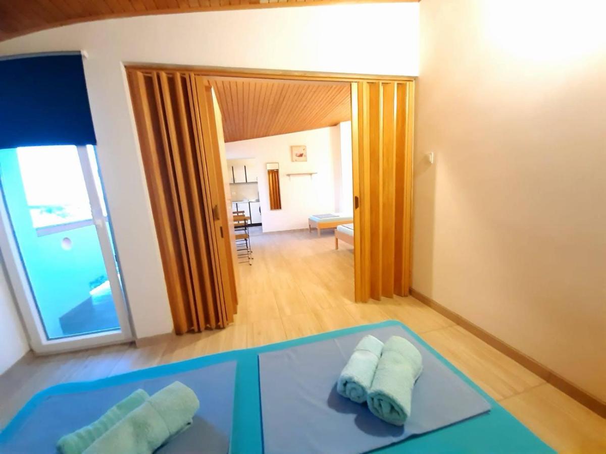 Apartments Dado Новаля Екстериор снимка